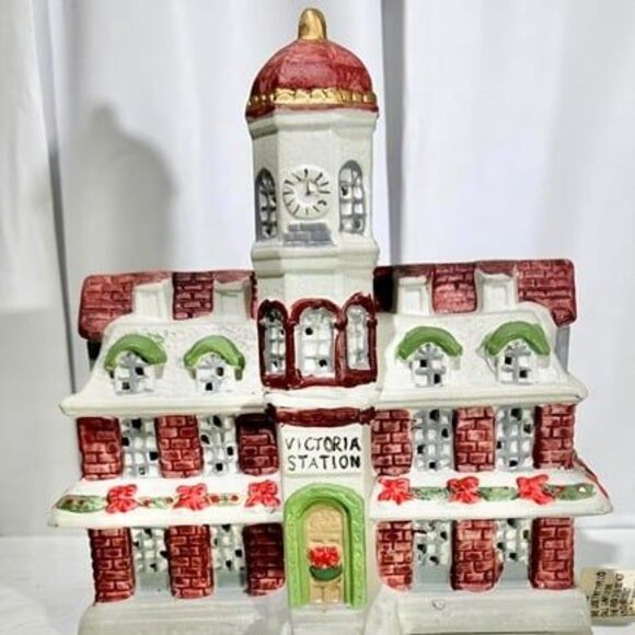 Lemax Other - RARE Lemax Victoria Station Lighted Christmas Holiday Village House Decor